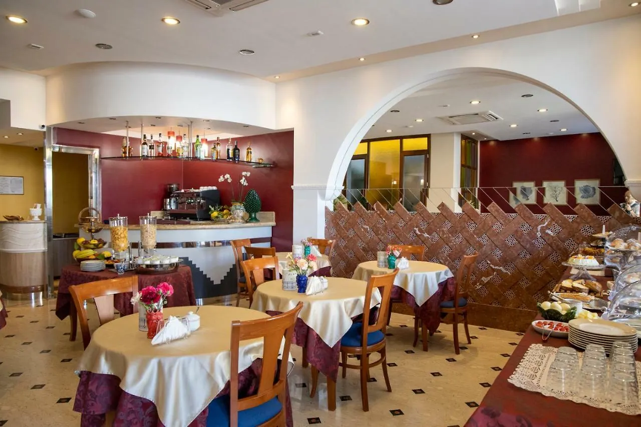 Hotel Riva Del Sole San Vito Lo Capo 3*,